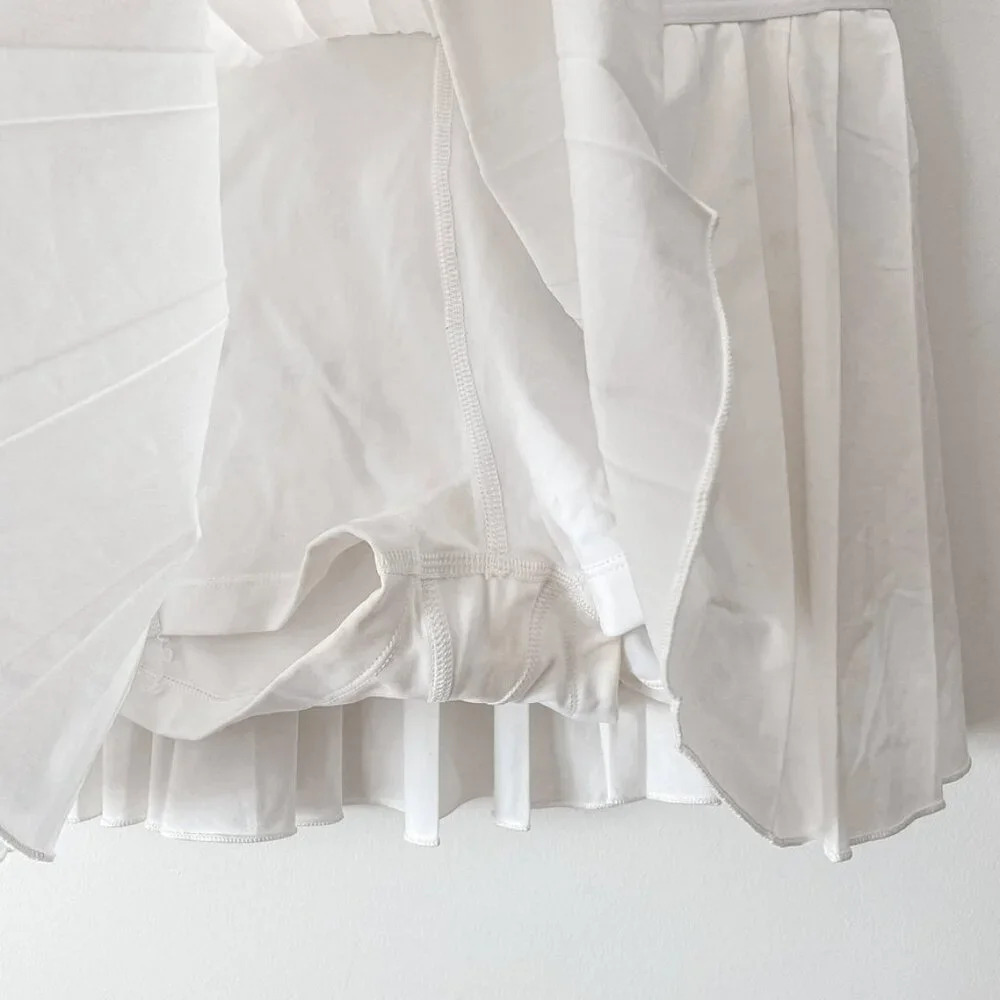 Aritzia Tna Action Pleated Tennis Skirt Built in Shorts White Size Small - Picture 5 of 7